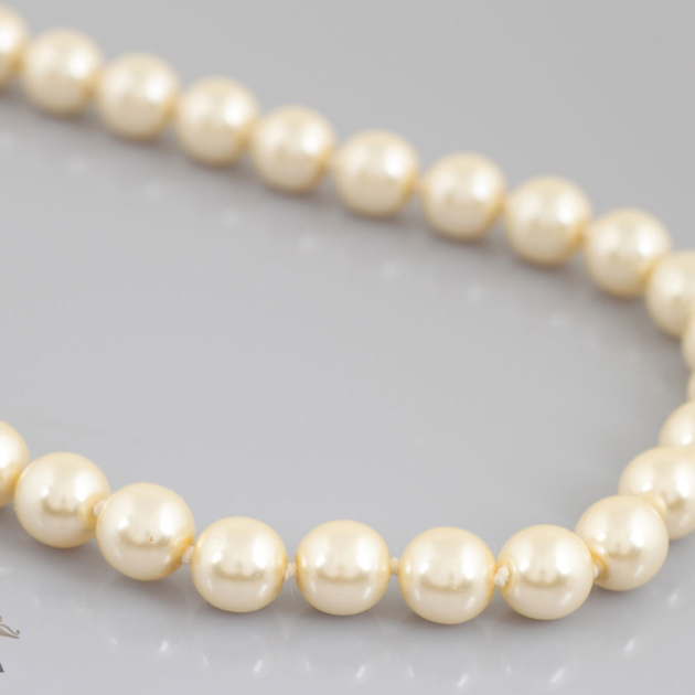 Tradycyjne perły ecru